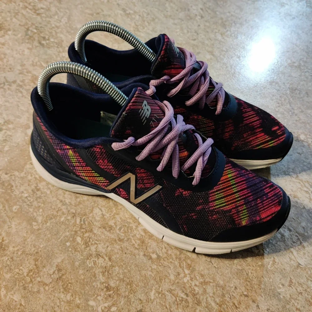 New Balance 711 Shoes Women's 7.5 D Running Gym Comfort Sneakers Rainbow
